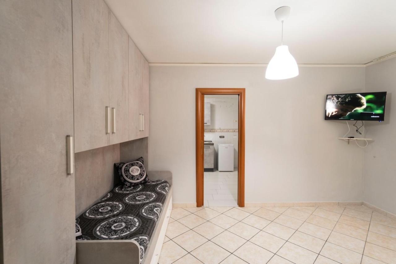 Terrazza Sant Antonio Apartment Napoli Bagian luar foto